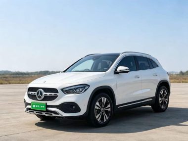 Mercedes-Benz GLA 2022, фото 1