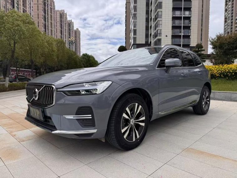 Volvo XC60 B5 4WD Zhiyi Luxury
