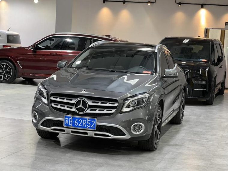 Mercedes-Benz GLA 220 4MATIC