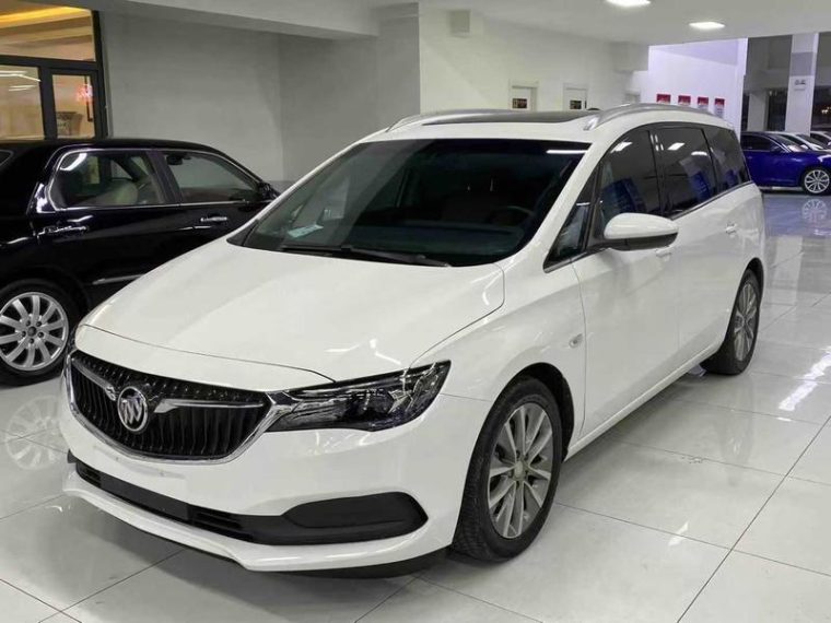 Buick GL6 323T