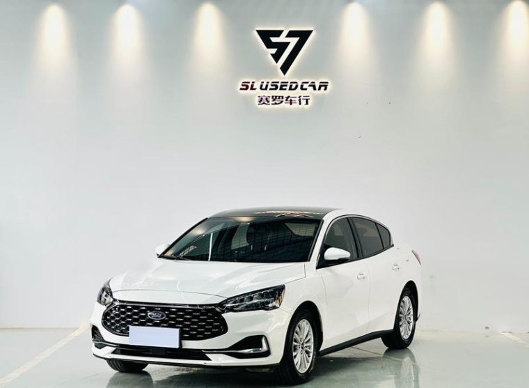 Ford Focus EcoBoost 180