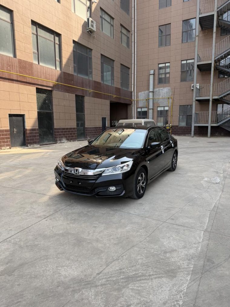 Honda Accord 2.0L