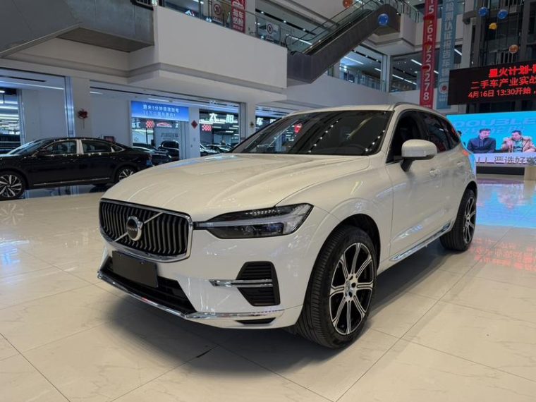 Volvo XC60 B5 4WD Zhiyi Luxury