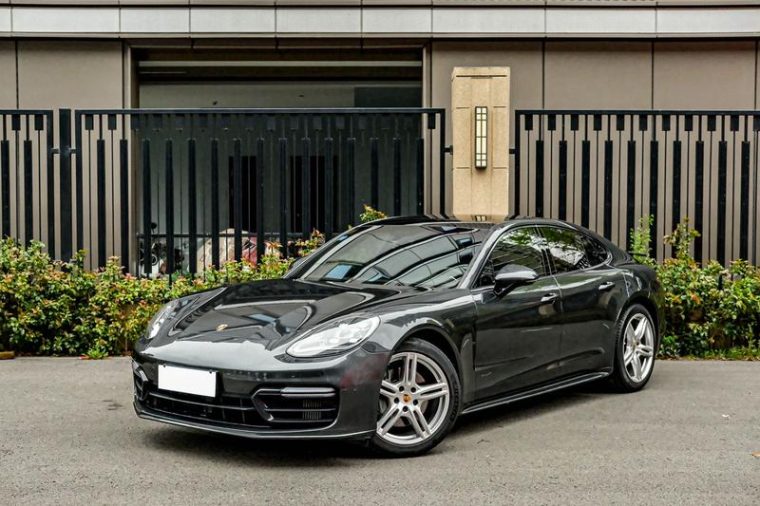 Porsche Panamera 4S 2.9T