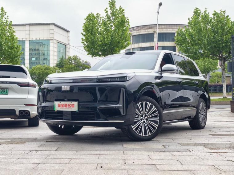 Geely Galaxy Galaxy M9 210km