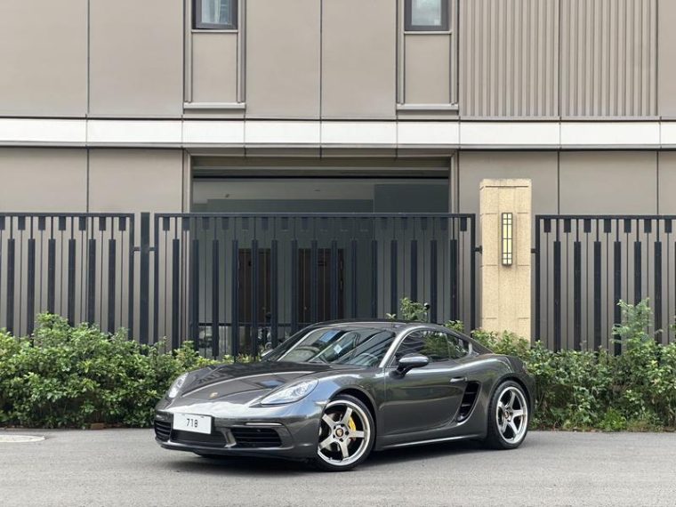 Porsche 718 Cayman 2.0T
