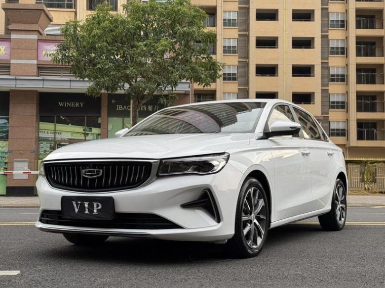Geely Emgrand 4 1.5L CVT