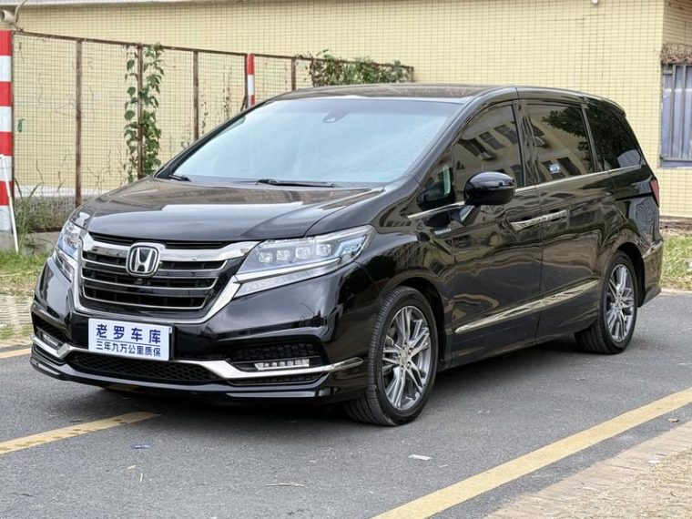 Honda Elysion 2.0L Sport Hybrid Supreme