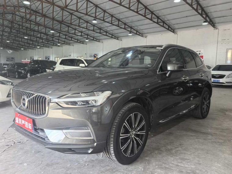 Volvo XC60 T5 4WD Zhiyuan