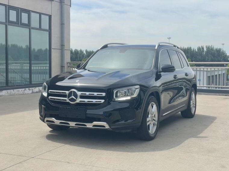 Mercedes-Benz GLB 180