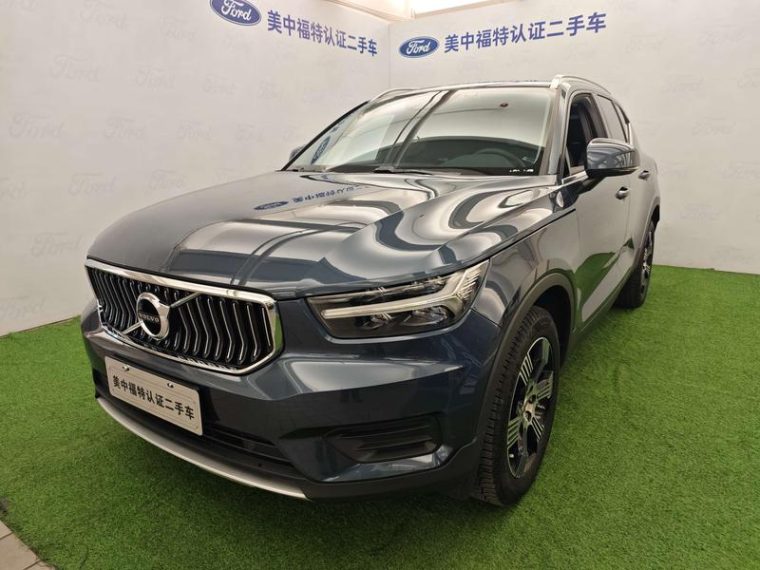 Volvo XC40 T3