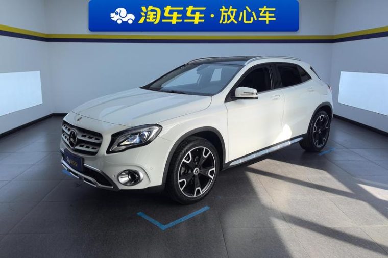Mercedes-Benz GLA 220 4MATIC