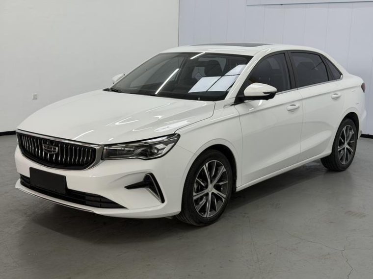 Geely Emgrand 4 1.5L CVT
