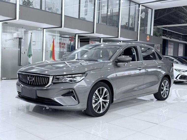 Geely Emgrand 4 1.5L CVT