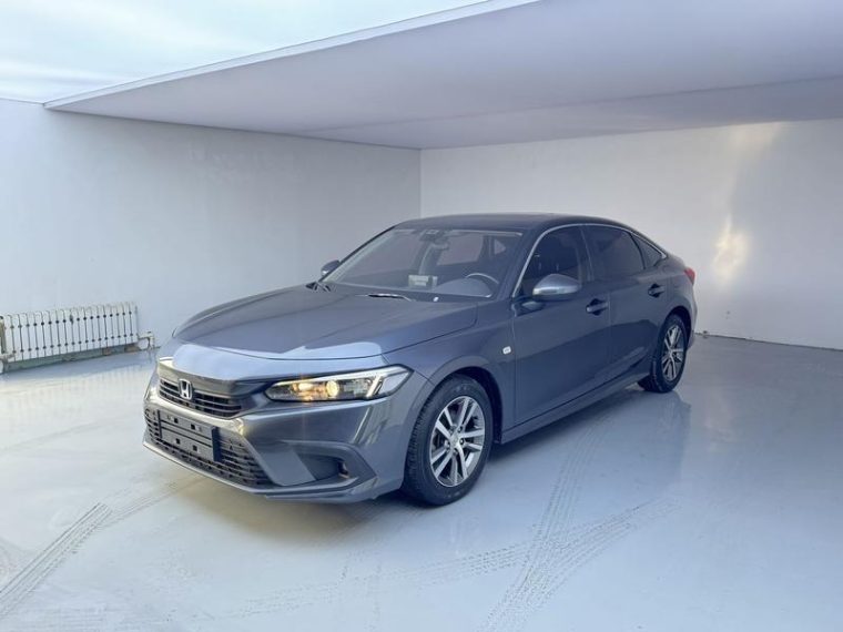 Honda Civic 180TURBO CVT