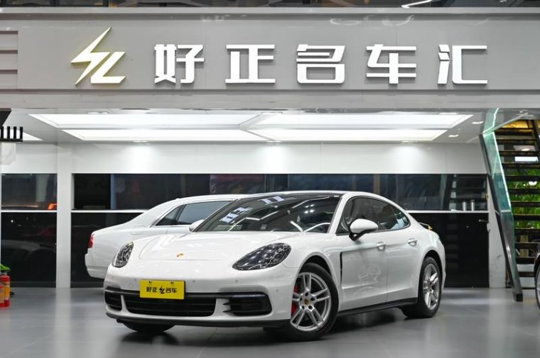 Porsche Panamera 2.9T