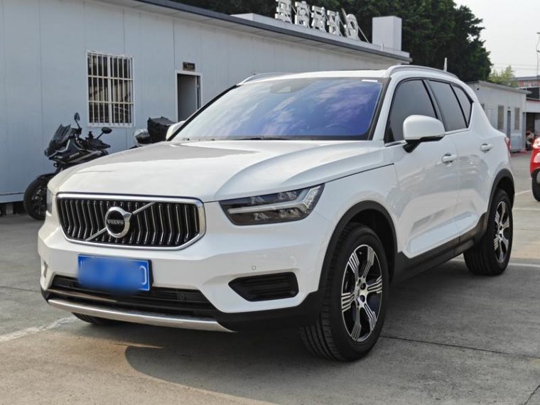 Volvo XC40 T3