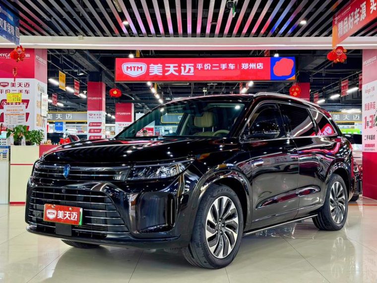 AITO M7 Plus 5-seat RWD