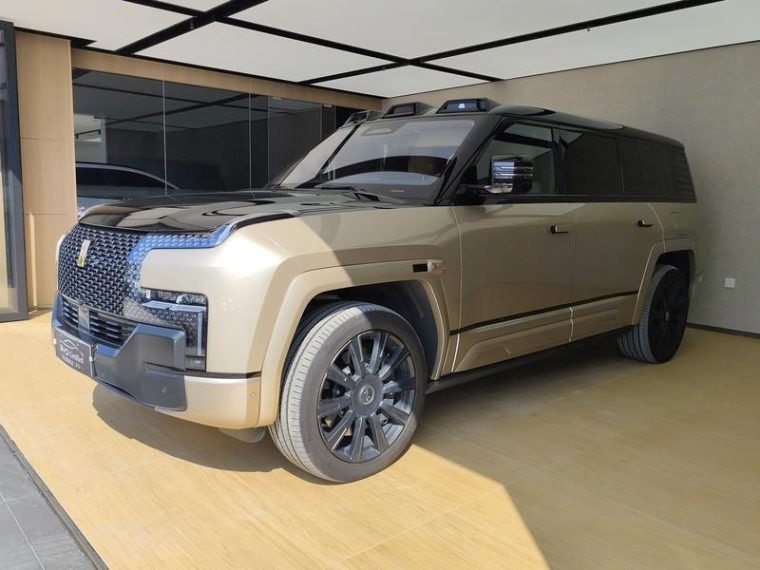 Yangwang U8L Dingshi Edition