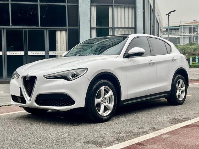 Alfa Romeo Stelvio 2.0T 200HP Elite