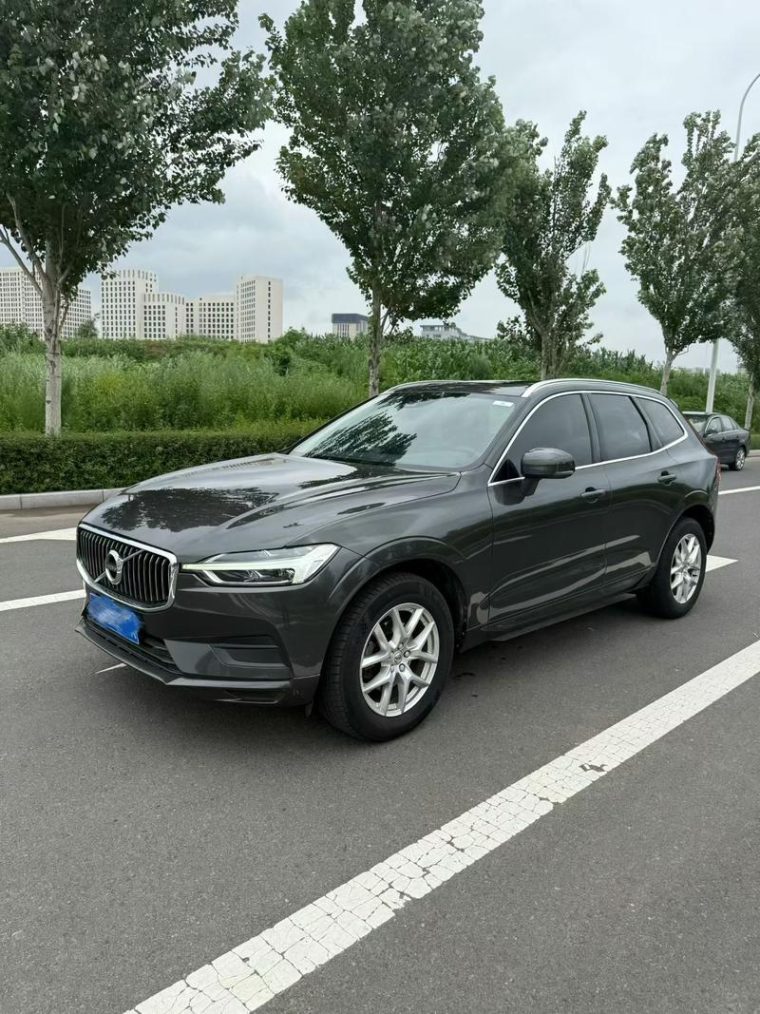 Volvo XC60 T5 4WD Zhiyi