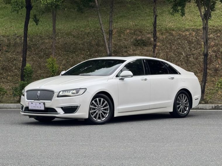 Lincoln MKZ 2.0T VI