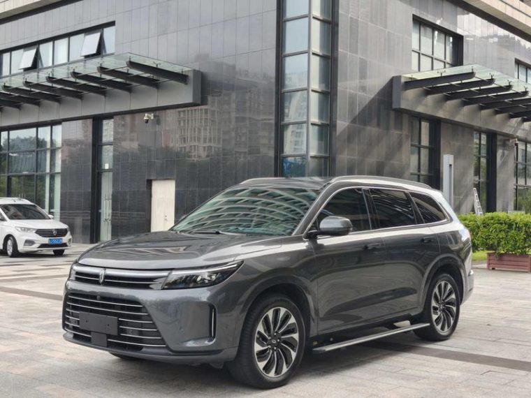AITO M7 4WD Luxury
