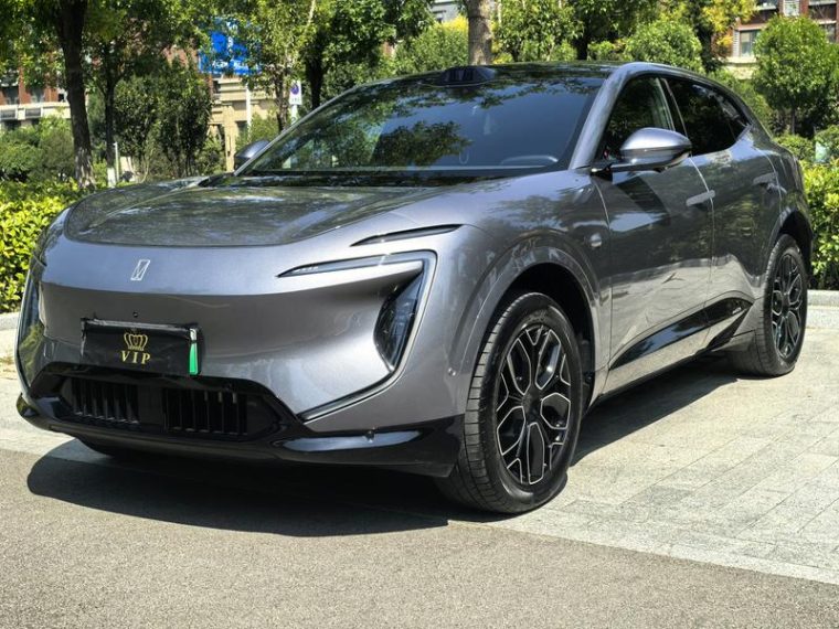 Avatr 07 Ultra 4WD EV
