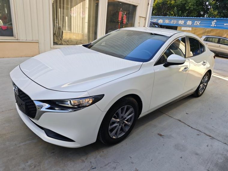 Mazda 3 2.0L AT Zhiqing