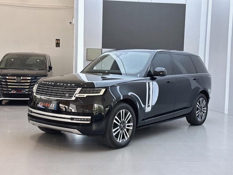 Land Rover Range Rover 3.0 L6 400PS