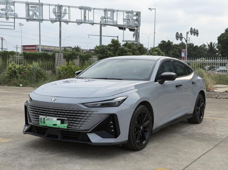 Changan UNI-V iDD 113km
