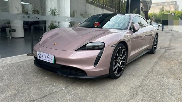 Porsche Taycan