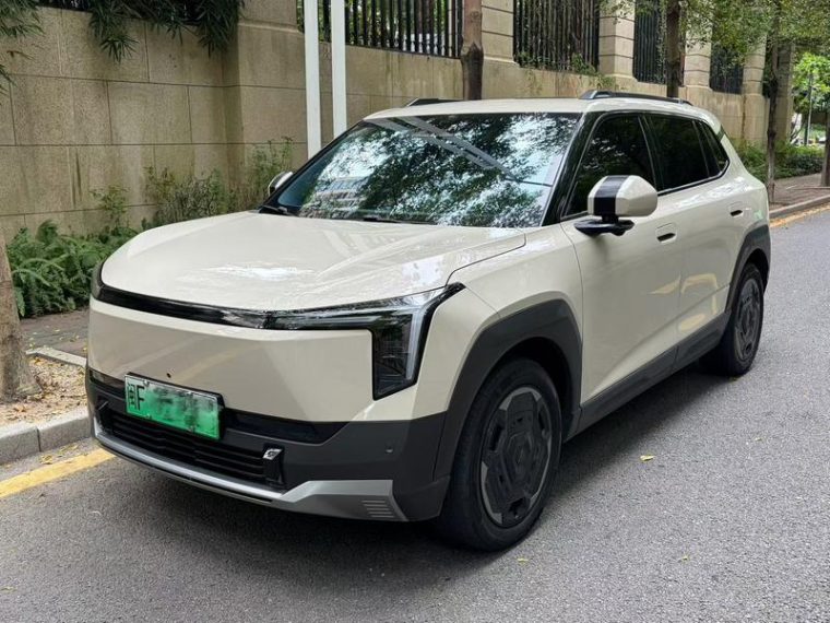 Dongfeng eπ 06 471 Ultra