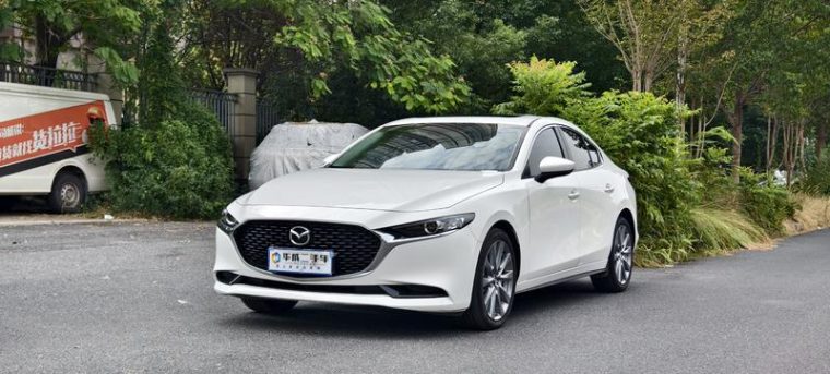 Mazda 3 2.0L AT Zhixuan