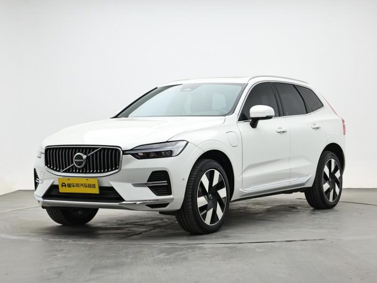 Volvo XC60 T8 4WD Long Range Zhiyuan Luxury