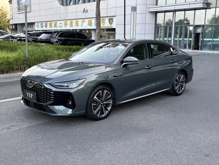 Chery 8 PRO 1.6T DCT +