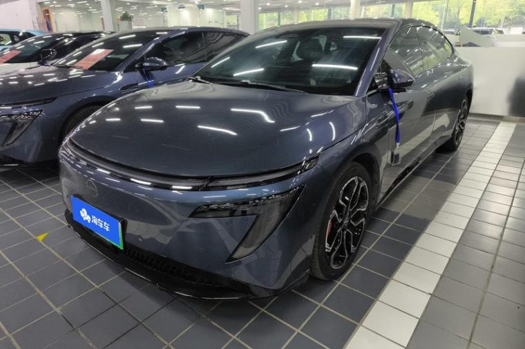 Nissan N7 625 Max
