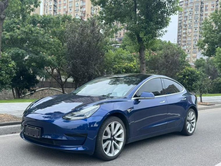 Tesla Model 3 Standard Range RWD Upgraded
