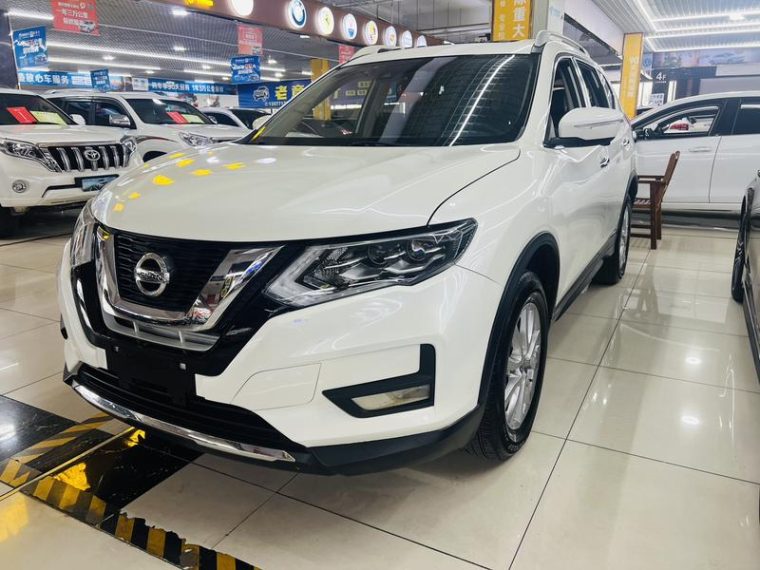 Nissan X-Trail 2.0L 2WD Smart Connected Premium