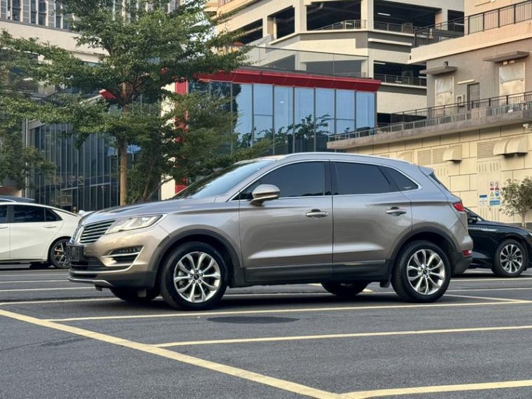 Lincoln MKC 2.0T
