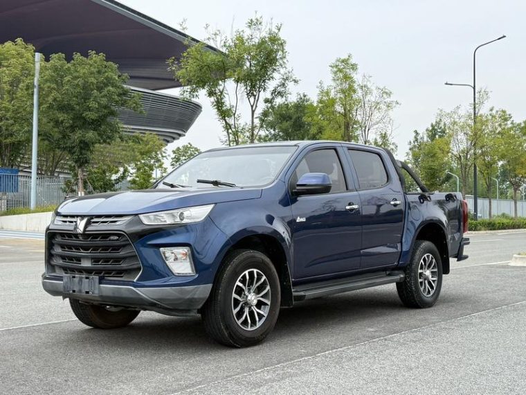 Isuzu TAGA 3.0T