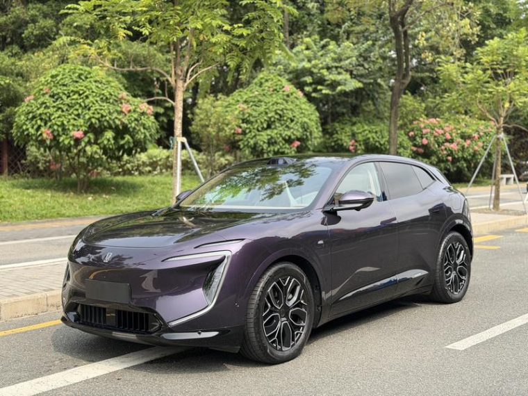 Avatr 07 Ultra 4WD EV