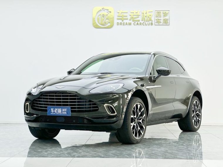 Aston Martin DBX 4.0T V8