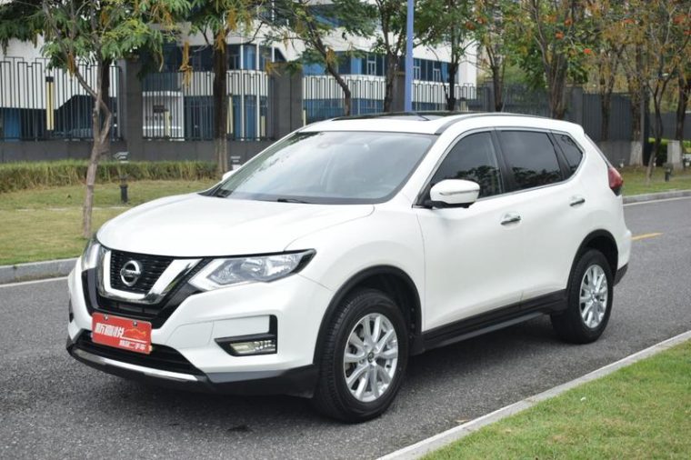 Nissan X-Trail 2.0L CVT Smart Connected Comfort 2WD