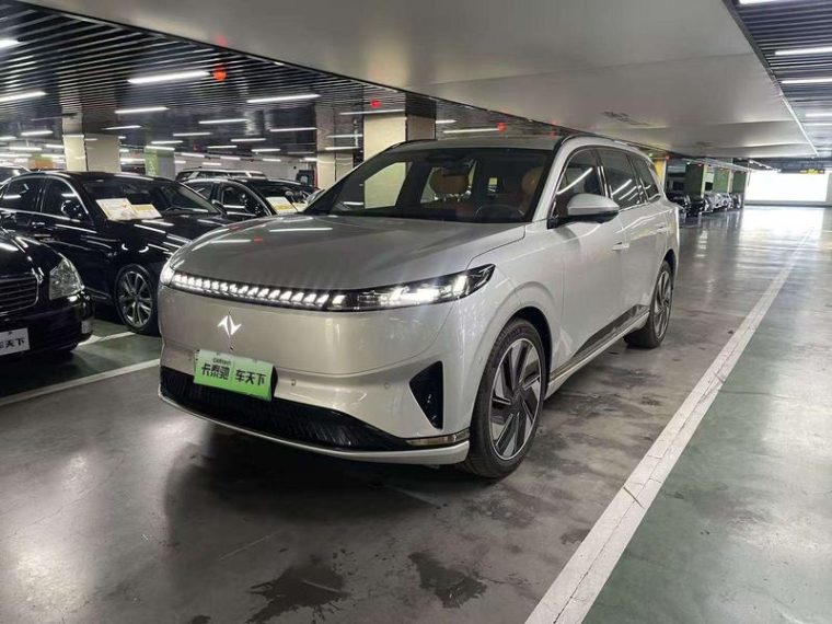 Dongfeng eπ 008 210Ultra 5
