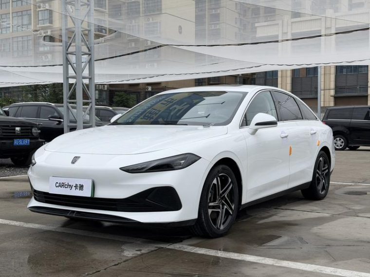 Roewe D7 DMH 125