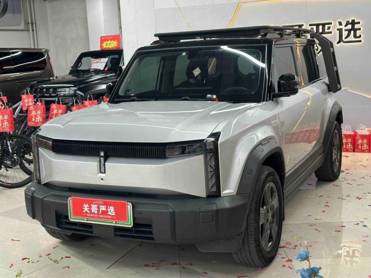 iCAR 03 2WD Long Range Edition