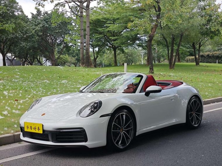 Porsche 911 Carrera Cabriolet 3.0T