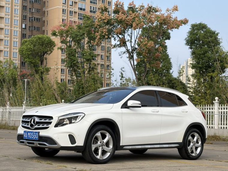 Mercedes-Benz GLA 200 Dynamic