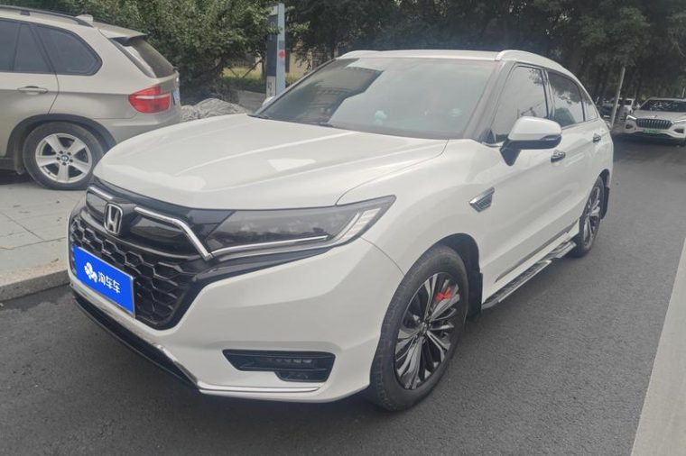 Honda UR-V 370TURBO